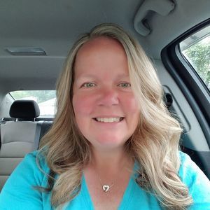 Meet your Posher, Connie